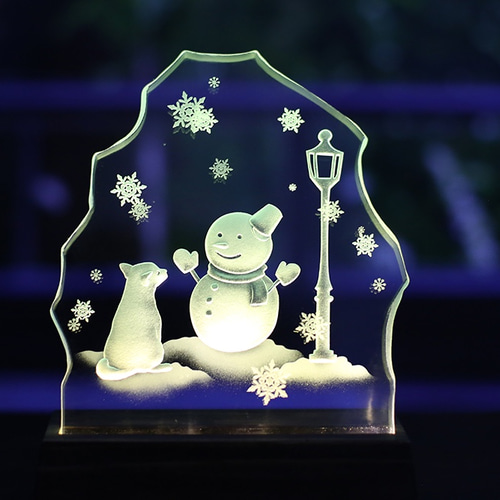 豆柴と雪だるま LED照明付き小さなエッチングガラス パネルオブジェ