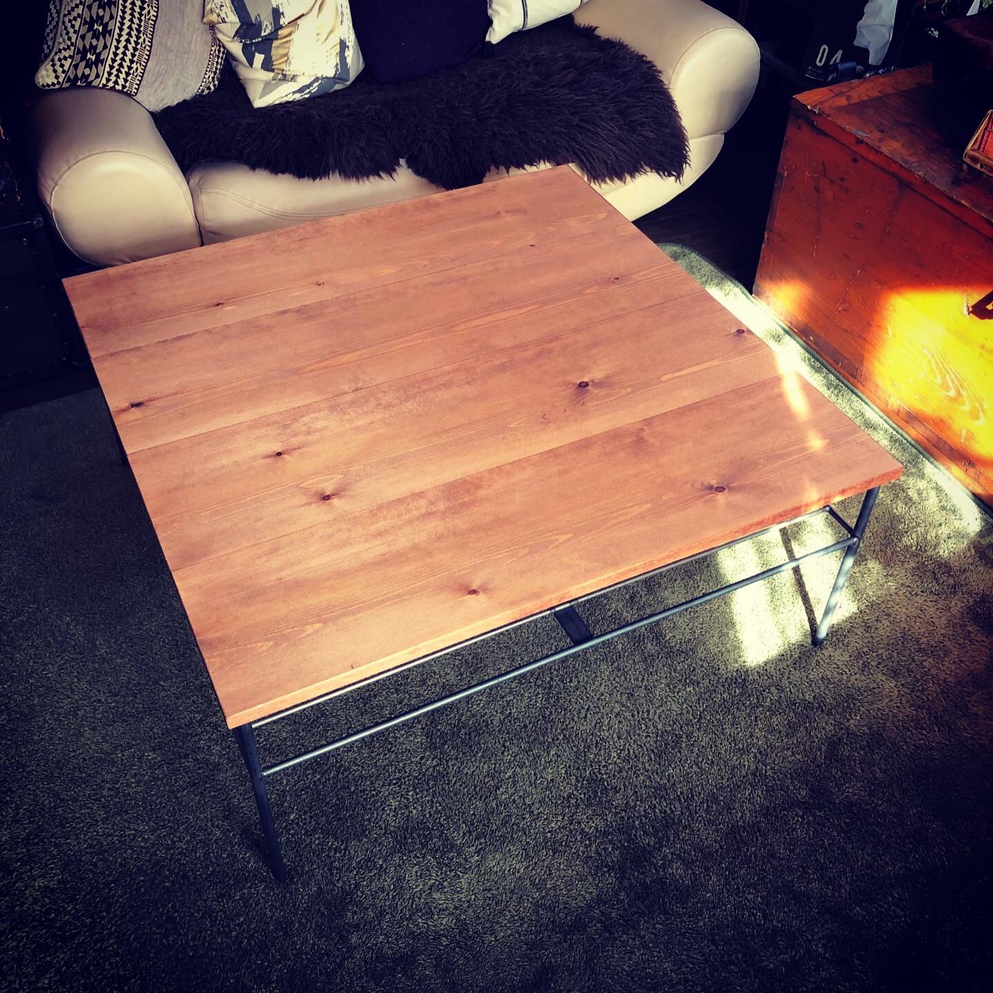 アイアンウッドテーブル 男前 アンティーク レトロ センターテーブル デスクカフェ風インテリア　無骨　モダン