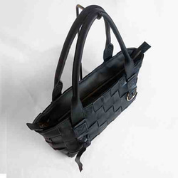 家具用の柔らかい革で編みました。編みレザートート黒SS (Woven Leather Tote SS)　ブラック 4枚目の画像