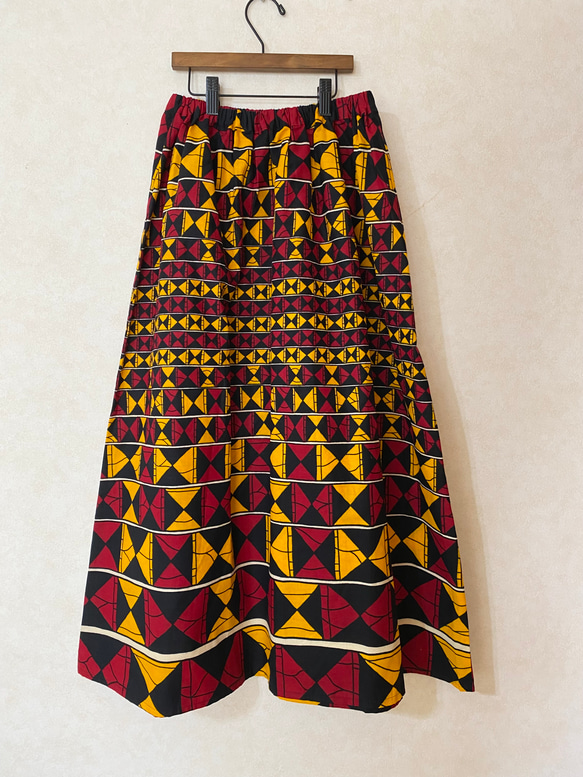 アフリカンパーニュのスカート 1枚目の画像
