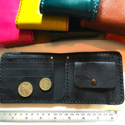 送料無料 革職人の手作り財布屋 ハンドメイドレザークラフトウォレット 二つ折り 本革 手縫い 黒 3枚目の画像
