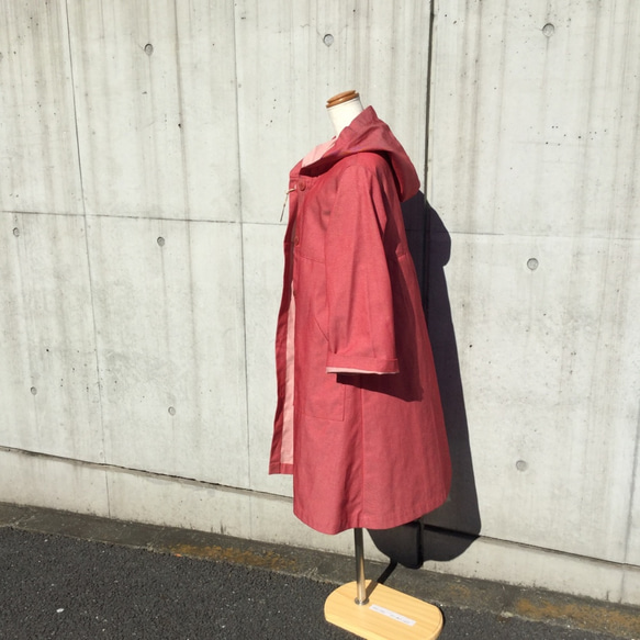 赤いデニムのコート　 3枚目の画像