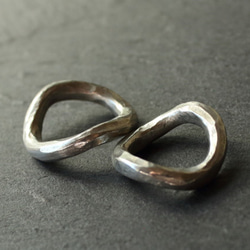 ◆錫 (スズ) × silver リング【Hammered Tin Ring 歪み 】刻印 名入れ 2枚目の画像