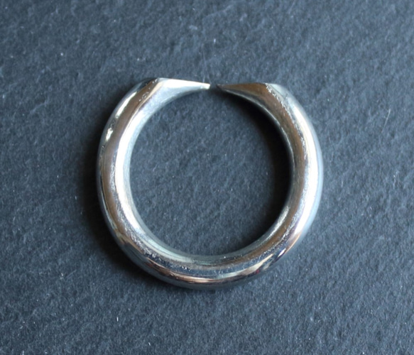 ◆錫 (スズ) × silver リング【Omega Tin Ring 】刻印 名入れ 4枚目の画像