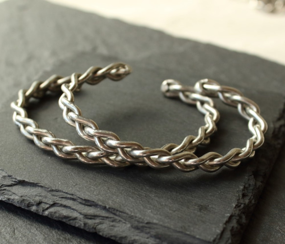 ◆錫 (スズ) × silver バングル【Braid Tin Bangle 】 2枚目の画像