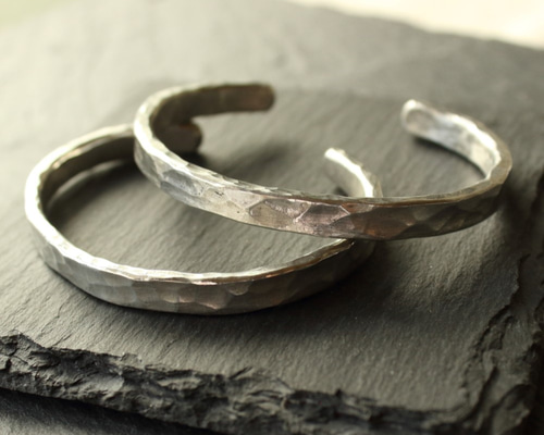 特集掲載- 錫 (スズ) × silver バングル【Plate Tin Bangle