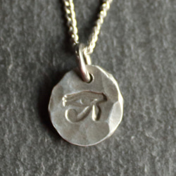 ◆錫 (スズ) × silver ネックレス【Stamped Tin Necklace #Horus】 2枚目の画像