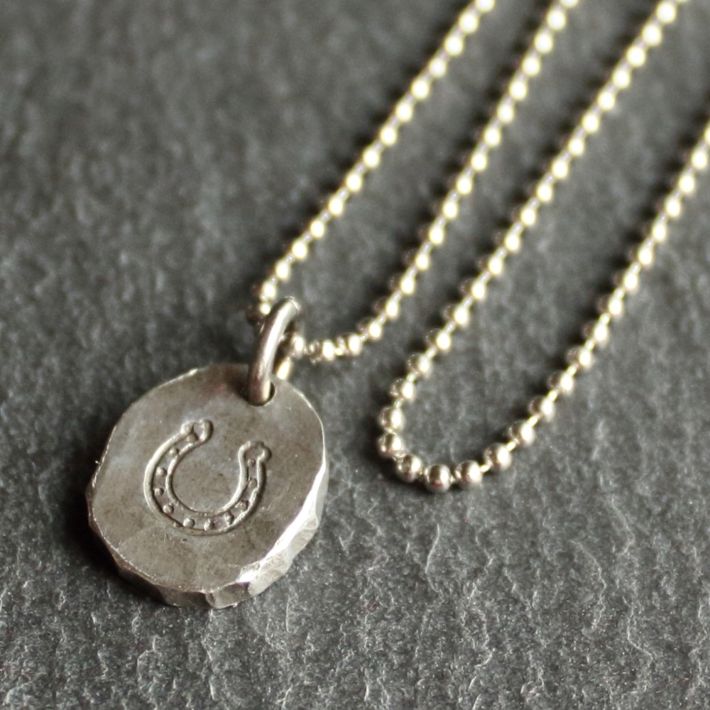 錫 (スズ) × silver ネックレス【Stamped Tin Necklace #Horseshoe】