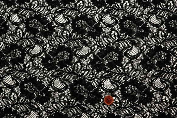 kimonotarou様 黒と金の花柄レース生地 kimonotarou様 黒と金の