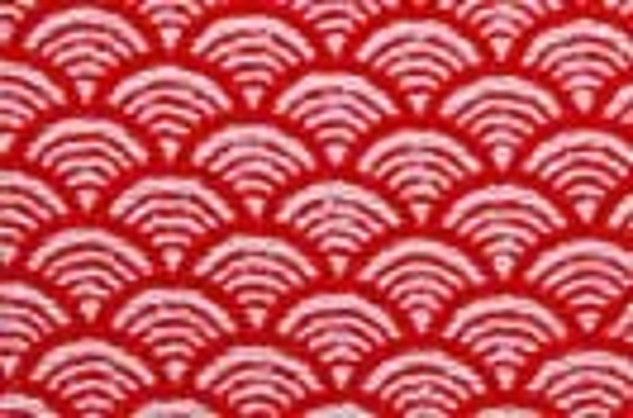 レーヨンちりめん　日本の伝統柄　青海波　赤色 　【ハンドメイドのための小さな布】　0643-36 1枚目の画像
