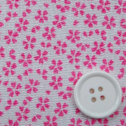 レーヨンちりめん　日本の伝統柄　桜　白地にピンク色 　【ハンドメイドのための小さな布】　0643-68 2枚目の画像