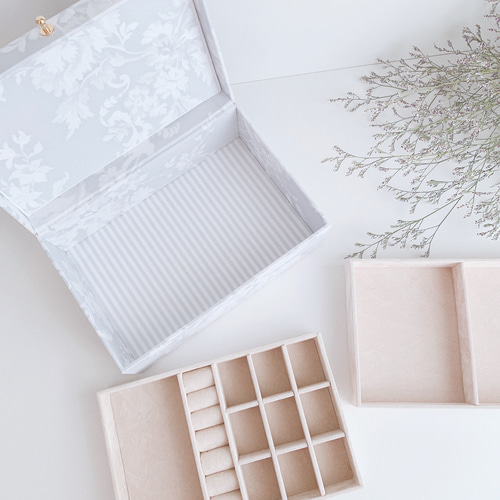 遺品整理 ジュエリーボックス アクセサリー まとめ売り ネックレス イヤリング ジュエリーボックス ネックレス イヤリング まとめ売り グレー