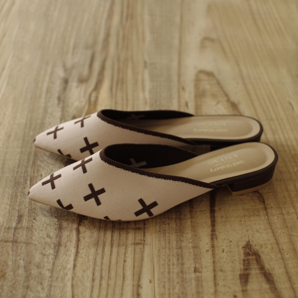 CROSS BEIGE リサイクルペットボトルミュールパンプス　22cm 23cm 24cm 25cm 7枚目の画像