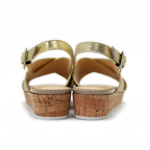 【ALDO】上品★ゴールド金具★ラフィア★ウェッジソールサンダル ALDO】上品☆ゴールド金具☆ラフィア☆ウェッジソールサンダル