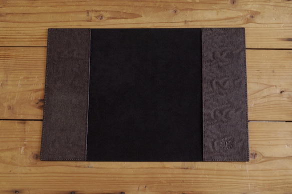 B5サイズノートカバー　グレー　リザード型押し　牛革製　 2枚目の画像