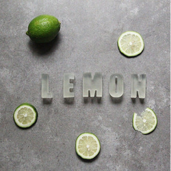 英文字母手工皂-檸檬薄荷 透明無色 x 2 第1張的照片