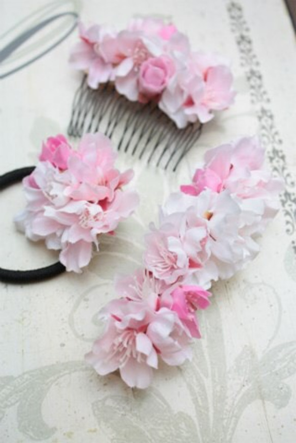 桜の花の髪飾り　３点セット 2枚目の画像