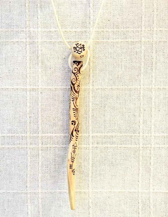 【受注製作】ヒーリングワンドペンダント「古代文字」女性性