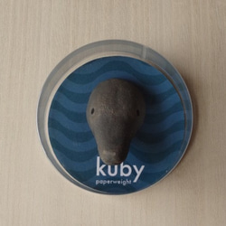 kuby:イルカのペーパーウエイト 2枚目の画像