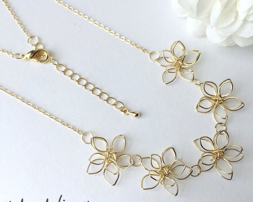 高品質~小花~ wire flower 5連ネックレス ネックレス