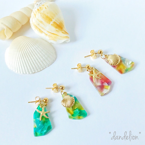 ピアス 蝶 水色 ピンク クリア ビーズチャーム 月 夏 カラフル