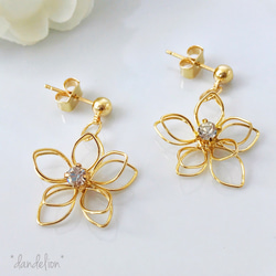 ~小花~ wire flower シンプルビジューピアス/イヤリング 2枚目の画像