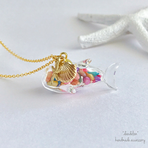 ピアス ハーバリウム かすみ草 水色 ピンク 星の砂 海 ビジュー 夏