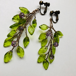 Botanical Twig Earrings-Precocious-Prunes 捷克玻璃珠 第1張的照片