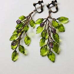 Botanical Twig Earrings-Precocious-Prunes 捷克玻璃珠 第2張的照片