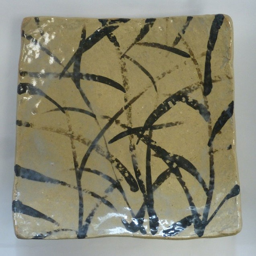 魯山人好み絵瀬戸草紋脚付四方皿(作品番号R-007) 大皿 森の丘陶