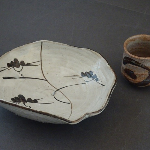 絵唐津 葉模様の陶器皿 5枚セット 絵唐津 葉模様の陶器皿 5枚セット 絵唐津四方小鉢5客