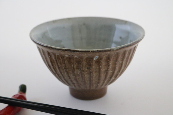 鎬（しのぎ）飯茶碗（作品番号S-054） 1枚目の画像