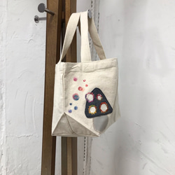 きのこのミニキャンバストート《刺繍＆手描き》 3枚目の画像