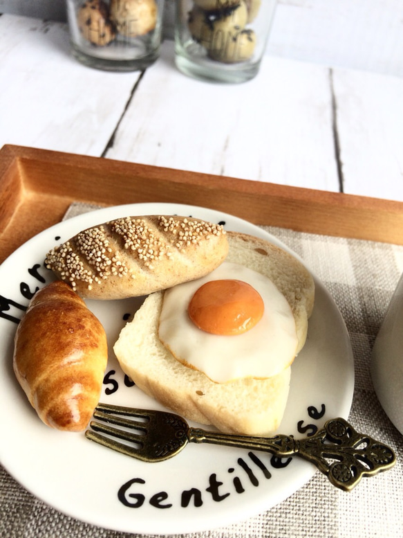 本物パン こんがり焼いたパンの朝食セット ペン立て 2枚目の画像