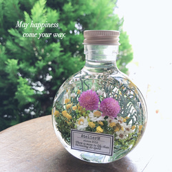 ハーバリウム　〜ボトルの中の花畑　no.2〜150ml  neko bottle 3枚目の画像