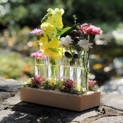 5輪挿しフラワースタンド「お花畑」　ウッドナチュラル 1枚目の画像