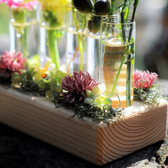 5輪挿しフラワースタンド「お花畑」　ウッドナチュラル 3枚目の画像