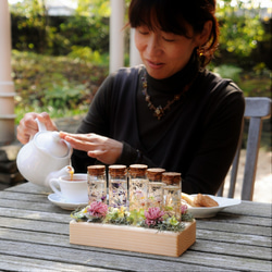 5輪挿しフラワースタンド「お花畑」　ウッドナチュラル 8枚目の画像