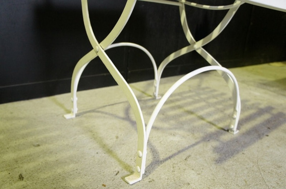 アンティーク調 フォールディング ガーデンチェア 折り畳み アイアン木製椅子 5枚目の画像