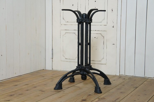 Oldwood_Square_CafeTable_3_108