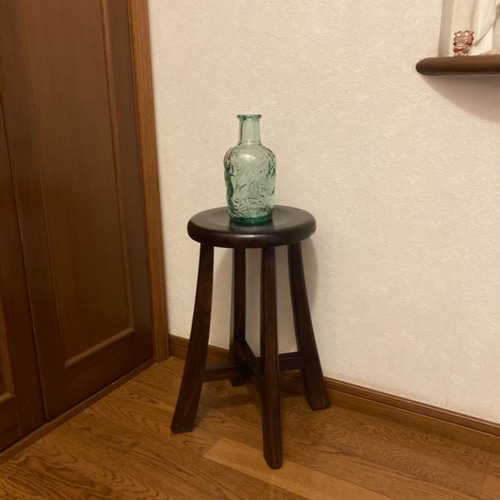 アンティーク調 レトロな丸スツール 木製椅子 高級 チーク無垢材