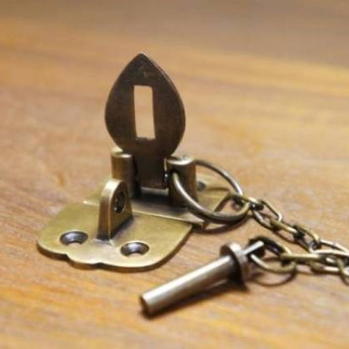 アンティーク調 ブラス チェーン付 ロックピン 真鍮製 レトロ 鍵