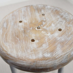 レトロな鉄脚スツール 座面チーク 無垢材 丸椅子 チェア ホワイトウォッシュ 5枚目の画像