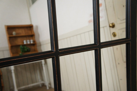 アンティーク調 木製窓枠 鏡 壁掛けミラー シャビー ブラック 6枠 黒艶消し mir001 4枚目の画像