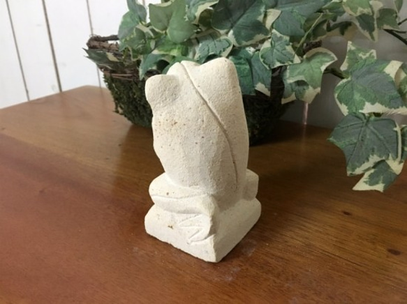 パラス石 石彫り バリ島 アジアン オブジェ 置物 カエル 10cm (お願い右向き) 手彫り彫刻 6枚目の画像