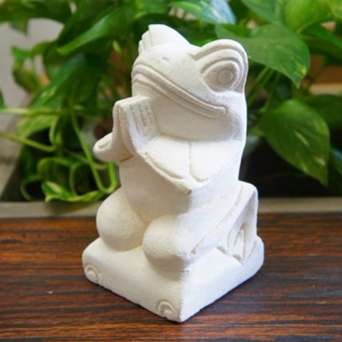 バリ島・ハンドメイド カエル彫刻 石材製 クリーム色15cm×15cm×32cm バリ島・ハンドメイド カエル彫刻 石材製 クリーム色15cm×15cm×32cm