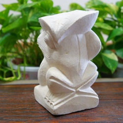 パラス石 石彫り バリ島 アジアン オブジェ 置物 カエル 15cm (葉っぱの傘左向き) 手彫り彫刻 4枚目の画像
