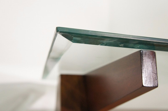 マホガニー 無垢 ガラストップ ダイニングテーブル ガラス天板 シンプル 6枚目の画像