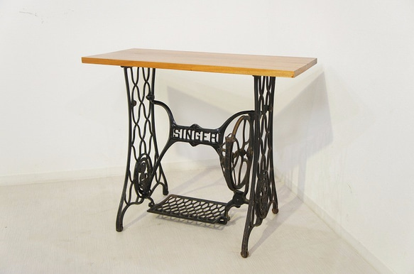 アンティーク シンガーミシン SINGER 脚 テーブル 作業台 机 網の目 リメイク 2枚目の画像