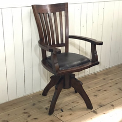 アンティーク調 木製回転アームチェア マホガニー無垢材 合皮クッション座面 書斎椅子 回転椅子 1枚目の画像